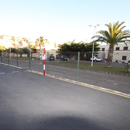 Inmovecos Amplio Y Con Vistas Al Mar Soling 103 דירה *